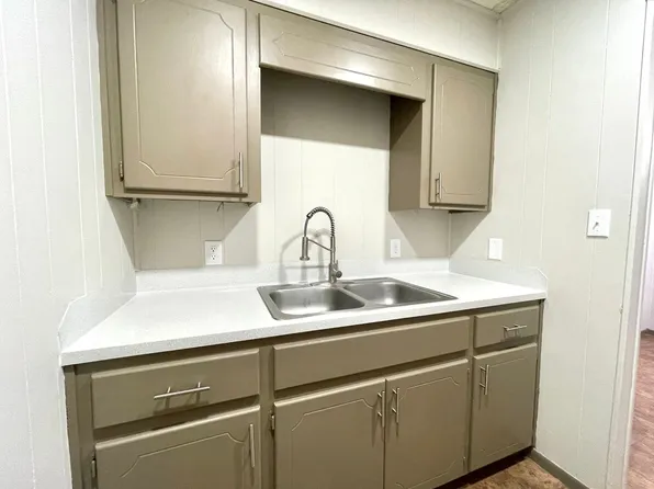 301 E 4th St, 301 E 4th St APT 5, Weslaco, TX 78596