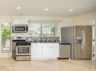 9752 E Stella Rd, Tucson, AZ 85730