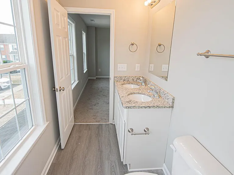 241 Morgans Ct — Photo 46
