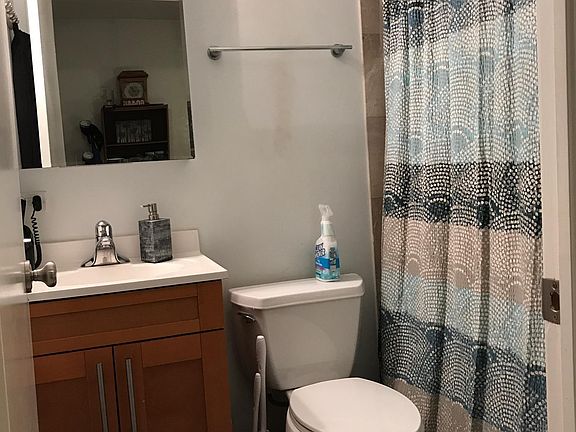 5th image of 1328 N Bosworth Ave #3