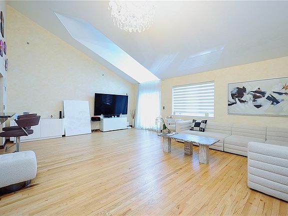 4th image of 1950 Bergen Ave APT 3D