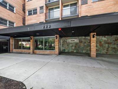 333 S East Ave APT 405, Oak Park, IL, 60302