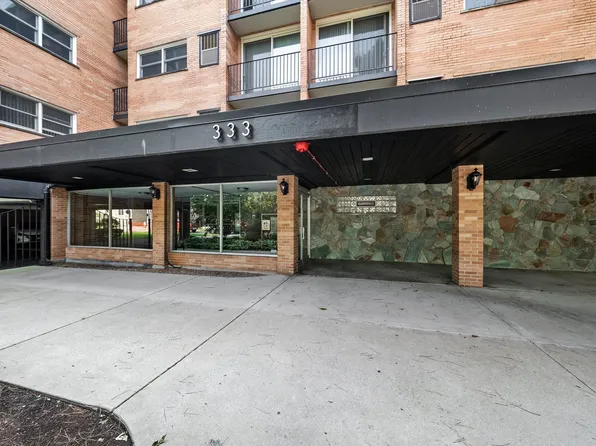 333 S East Ave APT 405, Oak Park, IL 60302
