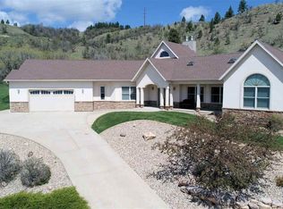 2122 Mustang Ln, Spearfish, SD 57783
