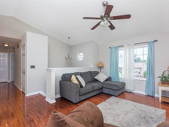 4th image of 1123 Stonewallridge Dr