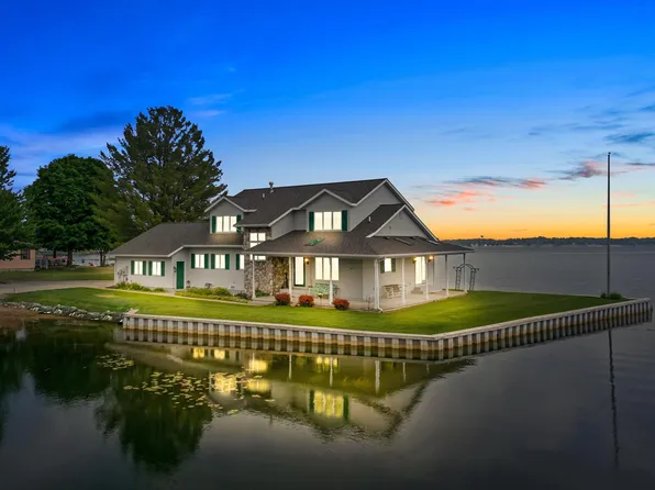 157 S Mark Trl, Lake City, MI 49651