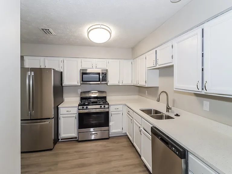 643 Tarragon Way SW — Photo 6