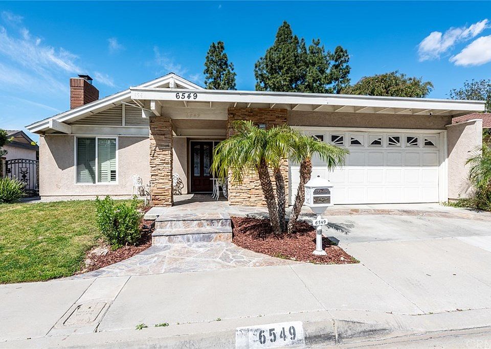 1st image of 6549 E Calle Del Norte