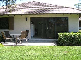 527 Club Dr, Palm Beach Gardens, FL 33418