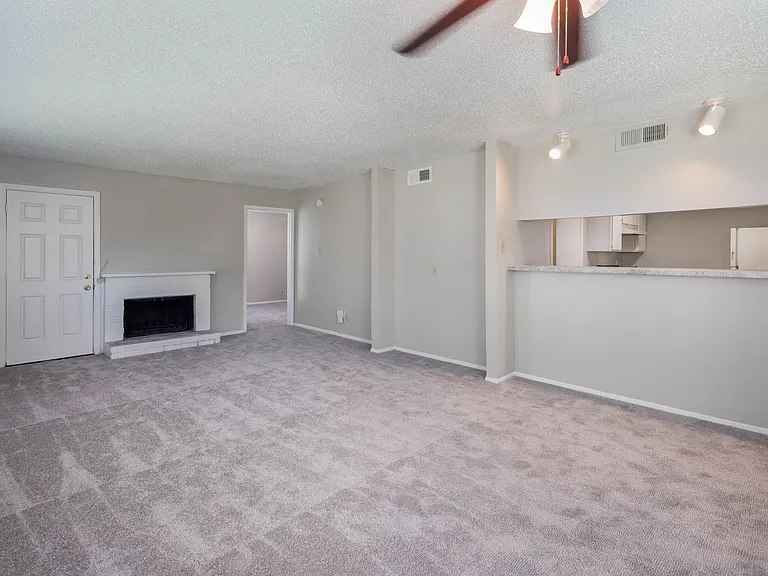 Sawgrass: Living Room with Fireplace