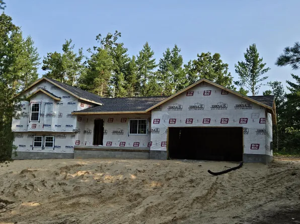 1180 Chicago Dr, Whitehall, MI 49461