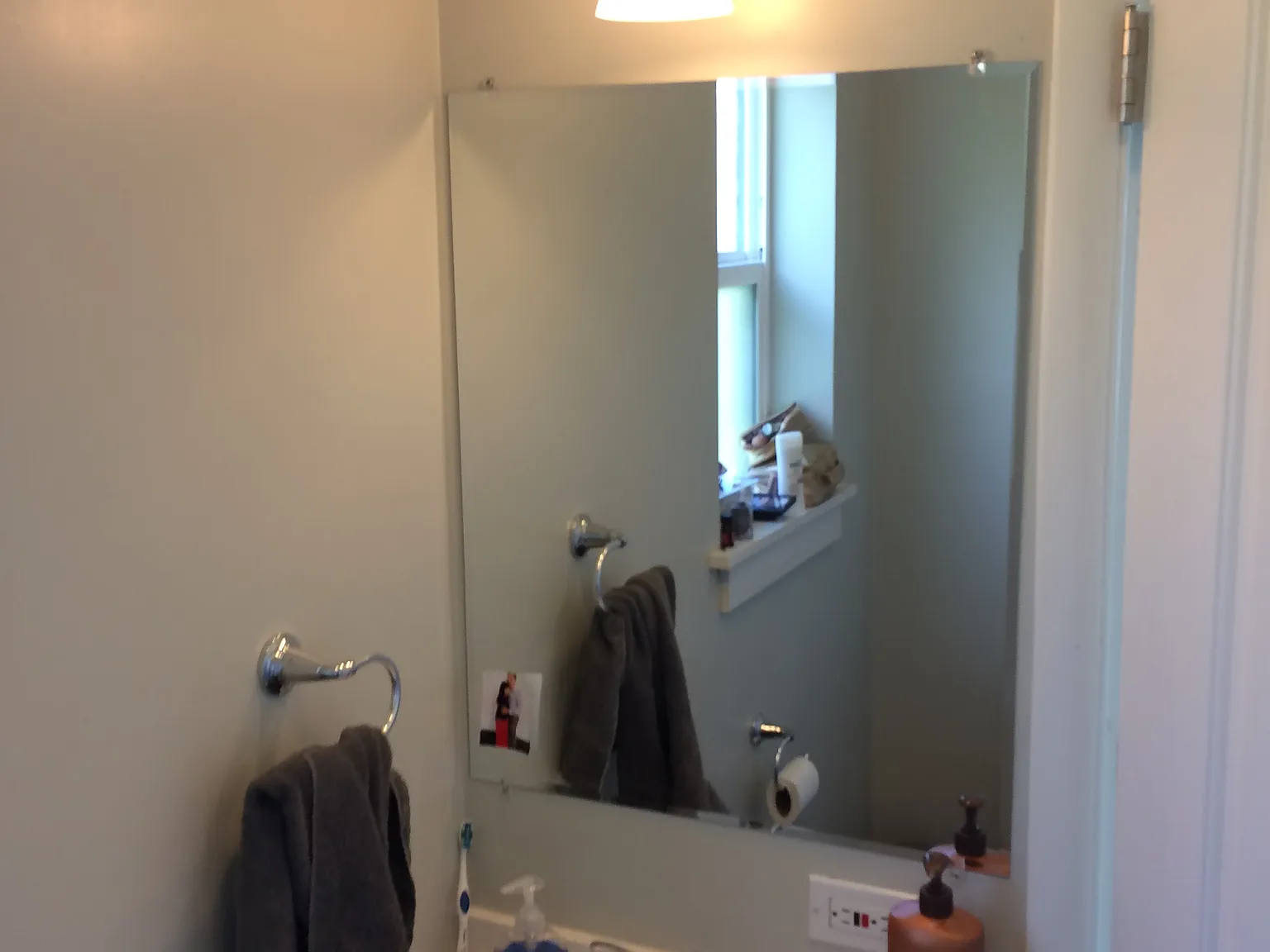 Charming 3-bedroom 2-bath — Photo 4