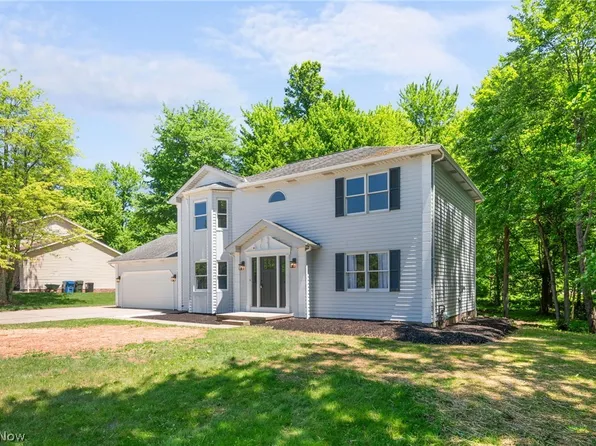 8647 Wiltshire Dr, Macedonia, OH 44056