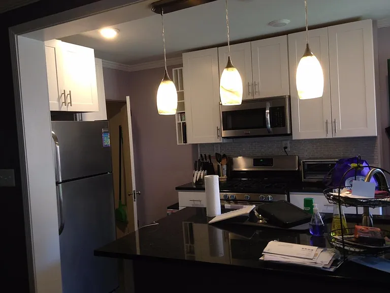 555 S Negley Ave #13 — Photo 8