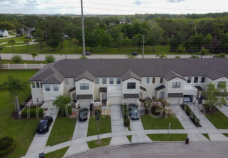2210 Seven Oaks Dr — Photo 4