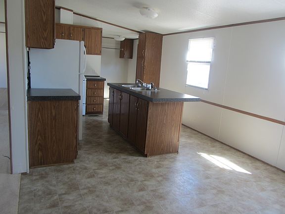Kitchen & Dining Room