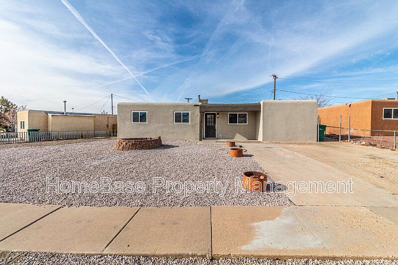 1st image of 3505 Sierra Vista Dr