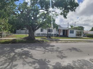 5410 SW 2nd St, Miami, FL 33134