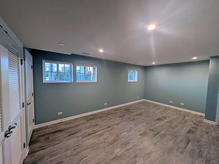 14 Nicholas Dr E — Photo 4