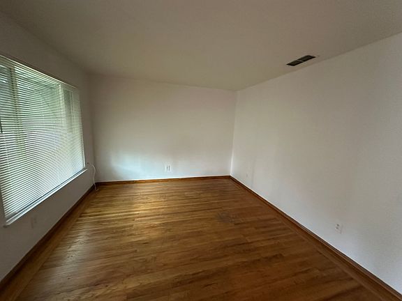 2nd image of 200 Stone Blvd