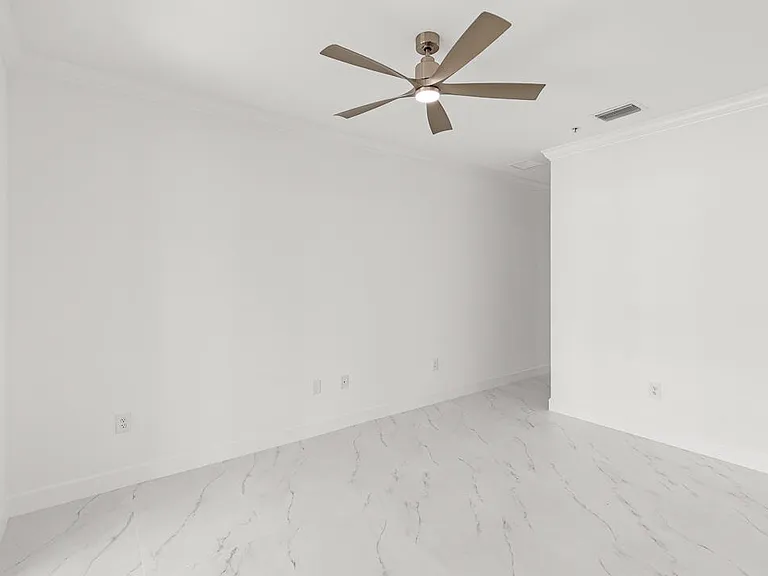 47 SW Osceola St #206 — Photo 12