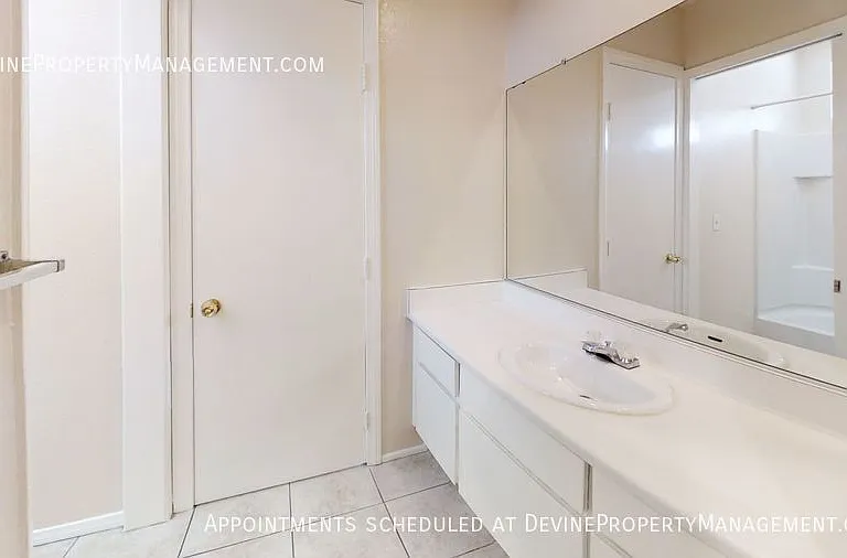 4951 Brooks St #3 — Photo 8