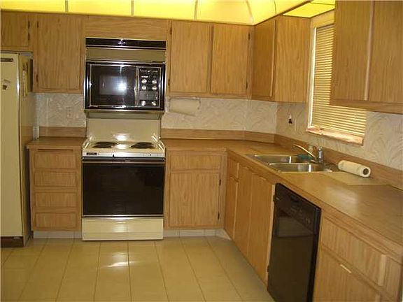 3rd image of 271 S Hollybrook Drive #51-306