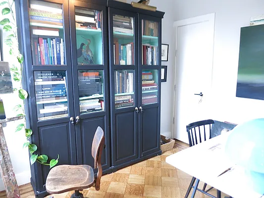 Rented by MNS | media 9