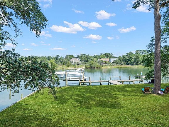 3rd image of 2624 Long Creek Dr