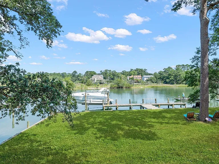 2624 Long Creek Dr — Photo 3