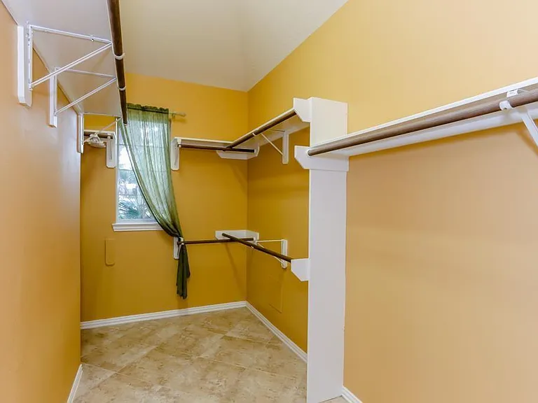 1534 Brookstone Ln — Photo 17
