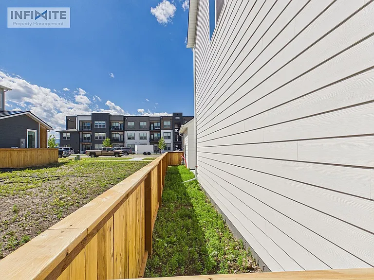 4901 Harvest Pkwy — Photo 19