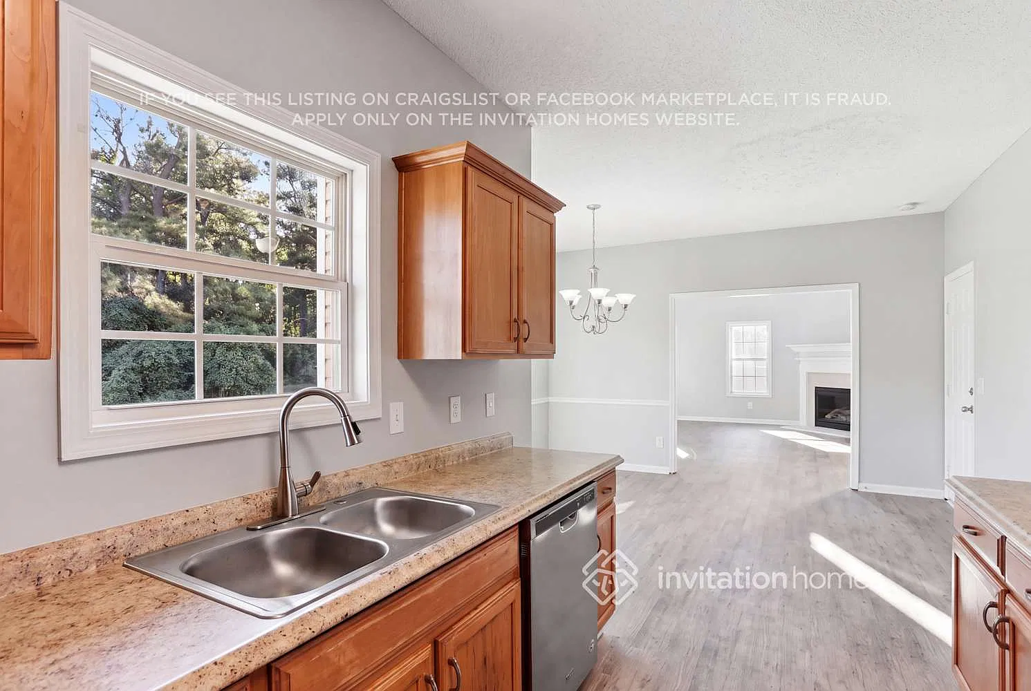 7356 Ledgestone Ln Riverdale, GA 30274 — Photo 2