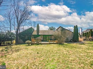 655 Lindley Rd, Glenside, PA 19038