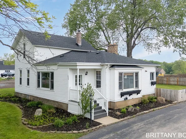 5622 Wing Ave SE, Kentwood, MI 49512