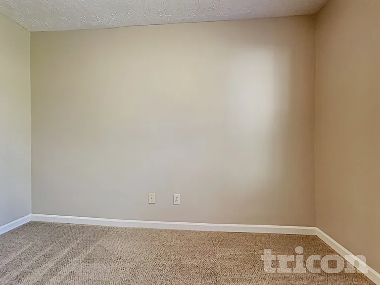 1410 Ericas Pointe Dr — Photo 15