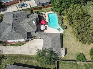 1303 Sentore Dr, Pearland, TX 77581