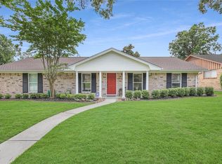 1001 Windswept Dr, Conroe, TX 77301