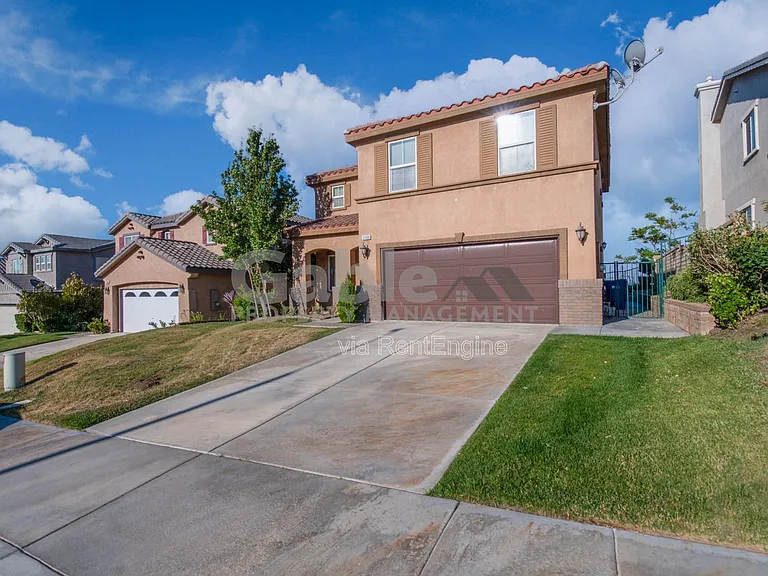 37400 Queen Anne Pl — Photo 2