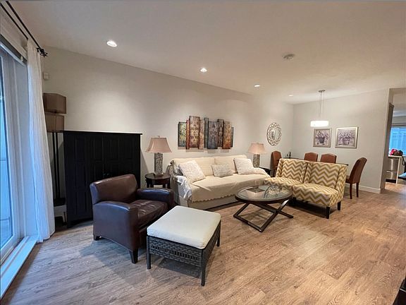 2nd image of 7411 Moffatt Rd #4