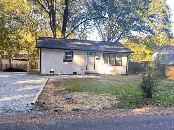 520 E Robinson St, Dallas, NC 28034