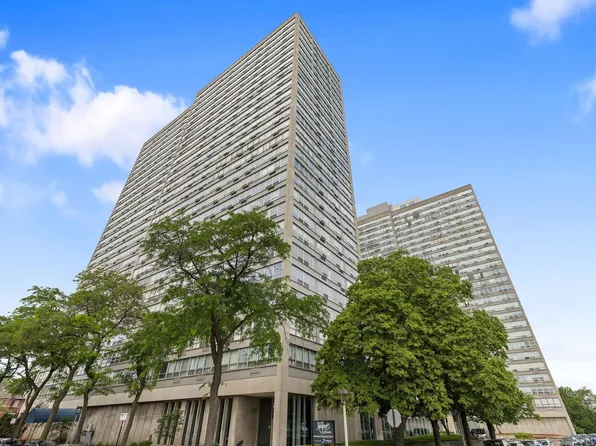4800 S Chicago Beach Dr, Chicago, IL 60615