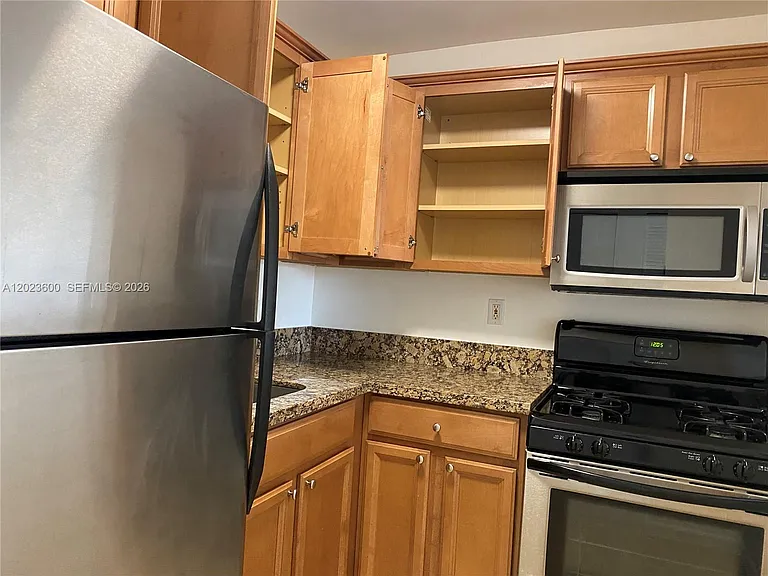 14500 SW 88th Ave #224 — Photo 11