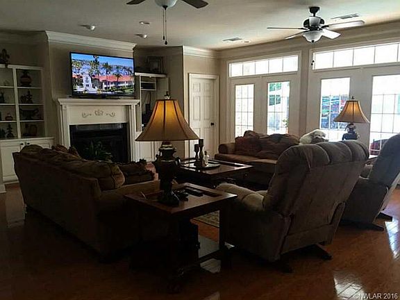 3rd image of 213 Woodhaven Dr