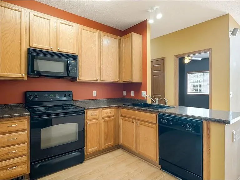 18313 Key West Ct #316C — Photo 5