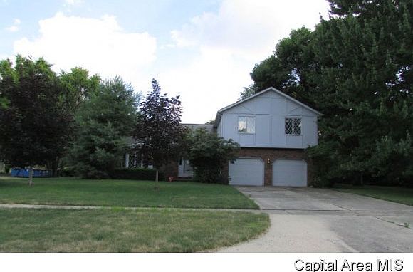 2nd image of 2214 Augusta Dr