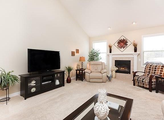 5th image of 21649 Mary Rose Dr