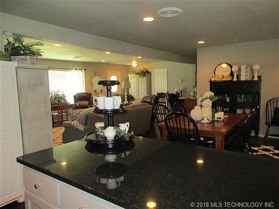5th image of 1538 Red Bud Ln