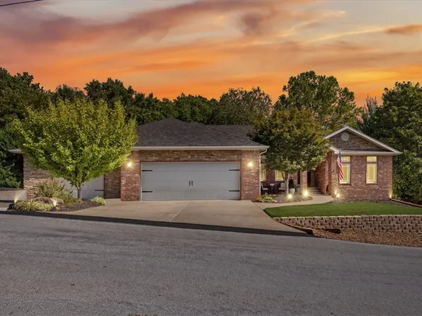 8 Jarrod Dr, Bella Vista, AR 72714
