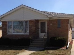 8111 N Wisner St, Niles, IL 60714